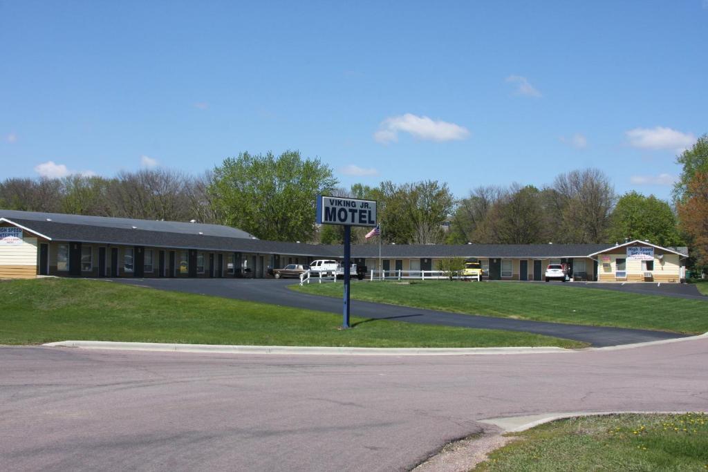 Viking Jr. Motel Saint Peter Exterior photo