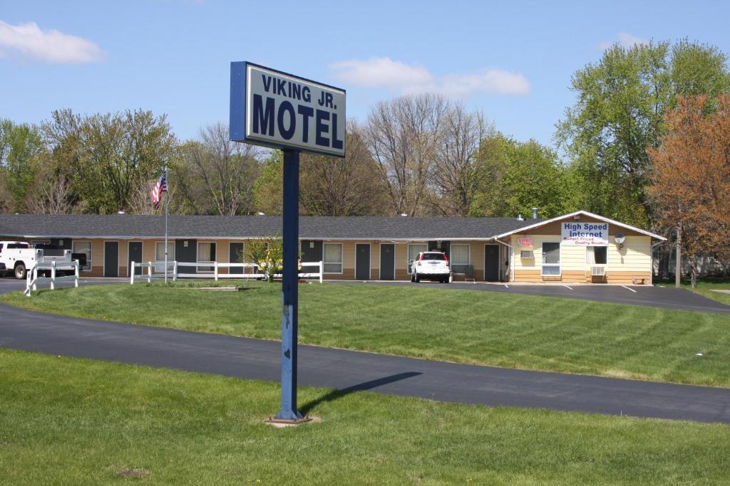 Viking Jr. Motel Saint Peter Exterior photo